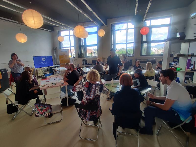 https://www.insituproject.eu/wp-content/uploads/2020/06/3rd-Slovenian-Focus-Group-3.jpg